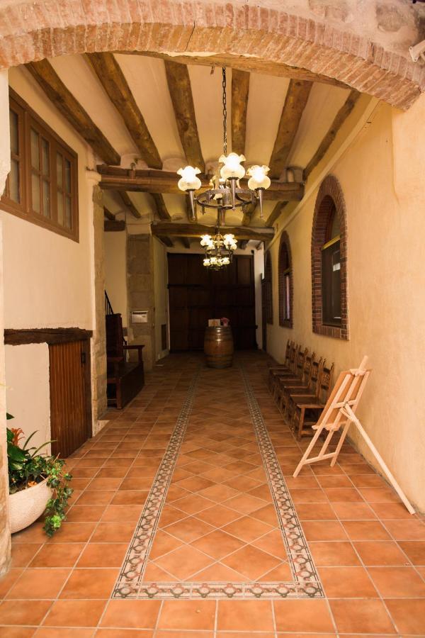Hotel, H De L'Anton Batea Exterior photo